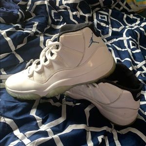 Jordan 11 legend blue